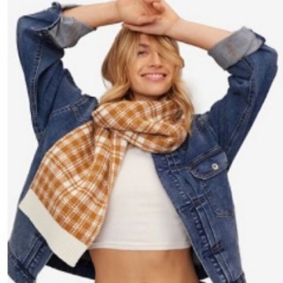 Timberland Plaid Scarf - Picture 9 of 12